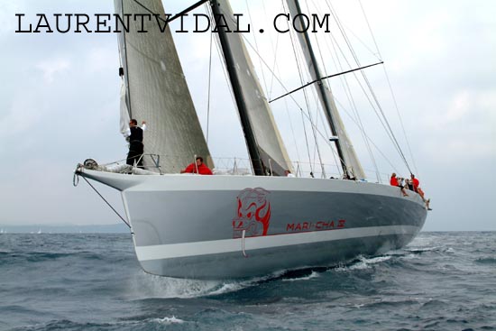 2004_1006_101000 MARI-CHA4