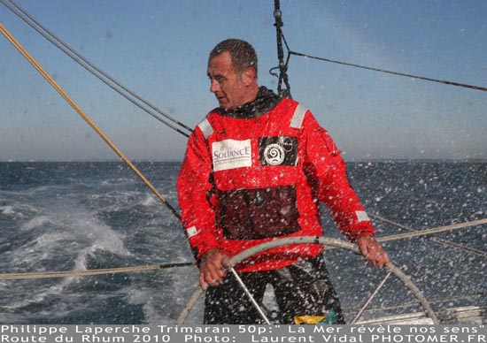 2010_1011_100446AA press