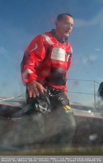 2010_1011_103944AB press