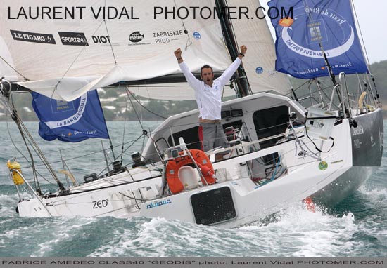 2010_1121_183522AC PRESS