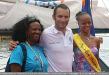 2010_1121_191514AA PRESS