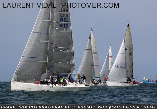 2011_0612_084858AA press