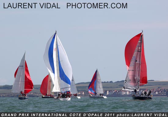 2011_0612_090622AA press