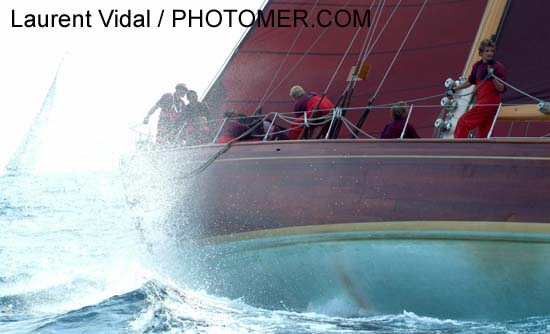 2004_1006_115402AA copie