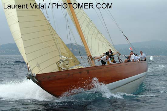 2004_1006_120200BA copie