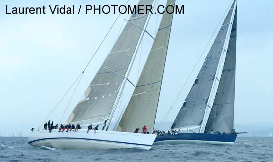 2004_1006_095914AA ALEXIA