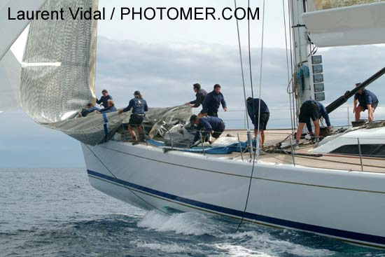 2005_1005_110056AA ALEXIA