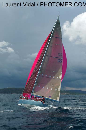 2005_1004_104446AA ARTEMIS