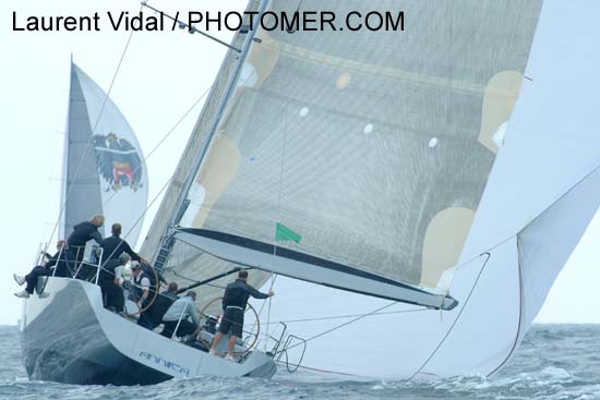 2004_1006_100446AA ANNICA