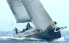 2004_1006_100404AA ANNICA