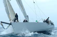 2004_1006_100420AA ANNICA