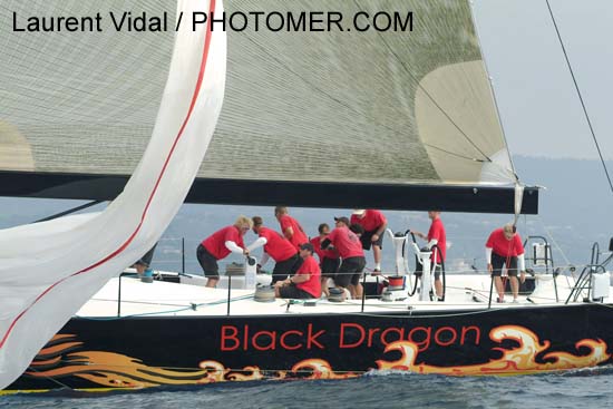 2004_1005_113926AA BLACK DRAGON GBR 5000L