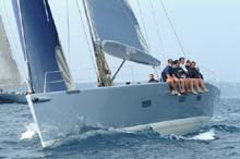 2004_1005_100126AA CHARIS