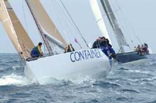 2004_1006_101744AA CONTAINER