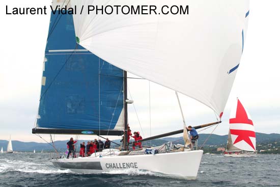 2003-10-04 12-12-14 CHALENGE AUS 9011