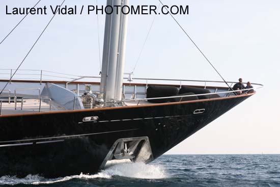 2006_1002_154900AA MALTESE FALCON