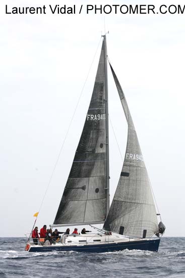 2007_1005_131052AA FEELING GOOD  (FIRST 36.7) FRA 9402