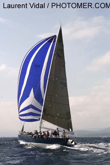 2007_0930_141312AA FOLLOW ME swan45 RUS 7