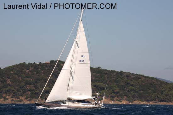 2006_1007_122122AA GRAND BLEU II