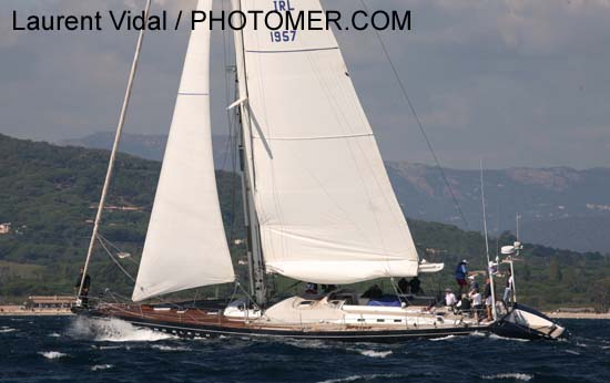 2006_1007_122212AA GRAND BLEU II