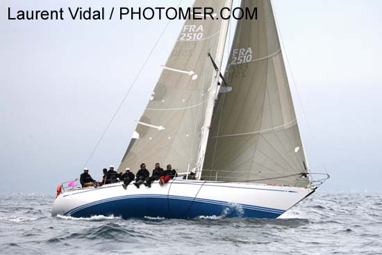 2006_1003_132538AA IF SWAN 411 FRA 2510