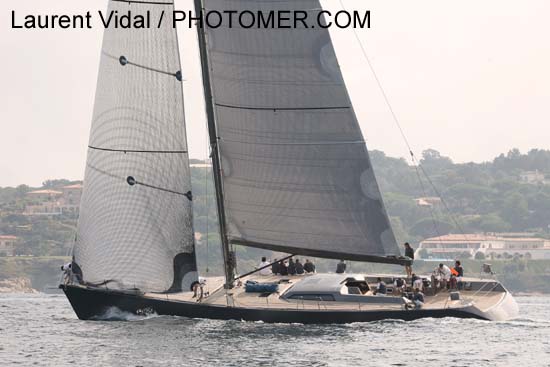 2006_1002_133710AA  J ONE GBR 7077