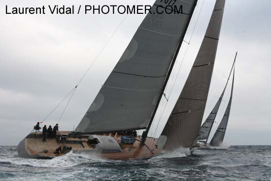 2006_1003_122808AB J ONE GBR 7077