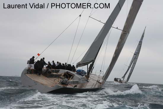 2006_1003_123002AA J ONE GBR 7077