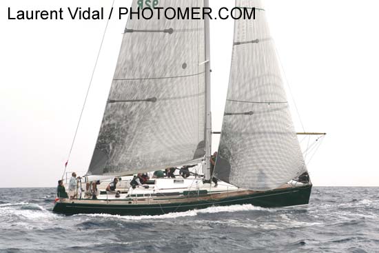 2007_1005_124624AA MURKA 2  (SWAN 45) GBR 92 R