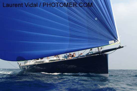 2004_1005_105020AB Magic Carpet GBR 94R