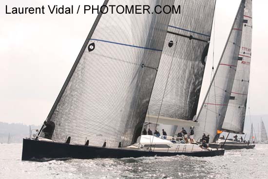 2006_1002_132242AA Magic Carpet GBR 94R