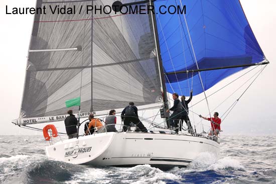 2007_1005_161008AA NEUF DE PAQUES  (FIRST 44.7) FRA 9500