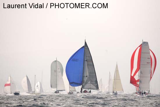 2007_1005_161348AA NEUF DE PAQUES  (FIRST 44.7) FRA 9500