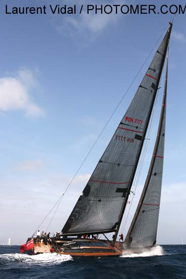 2007_0930_152908AB TANGO MON 7777