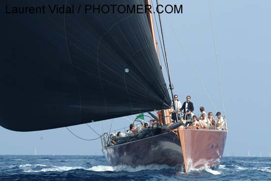 2004_1005_103208AA Tiketi Too W 88 2