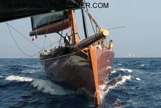 2004_1005_103216AA Tiketi Too W 88 2