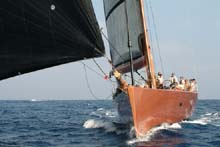 2004_1005_103214AA Tiketi Too W 88 2