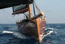 2004_1005_103216AA Tiketi Too W 88 2