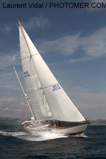 2007_0930_141354AA VENATOR  (SWAN 65) NED 6504