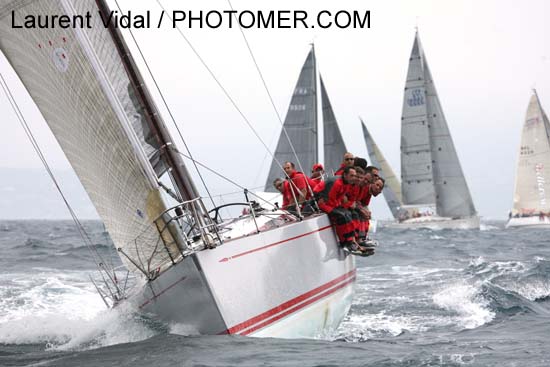 2006_1003_125304AA  VERTIGO Swan45 GBR23R