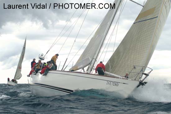 2005_1007_120006AA WHITE LIE