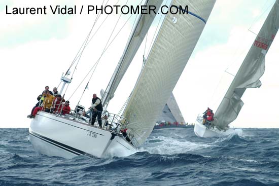 2005_1007_120300AA WHITE LIE