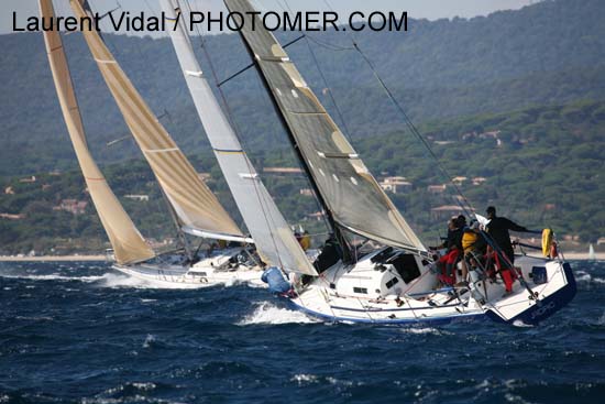 2006_1007_122914AA Wings of the wind GBR 125L